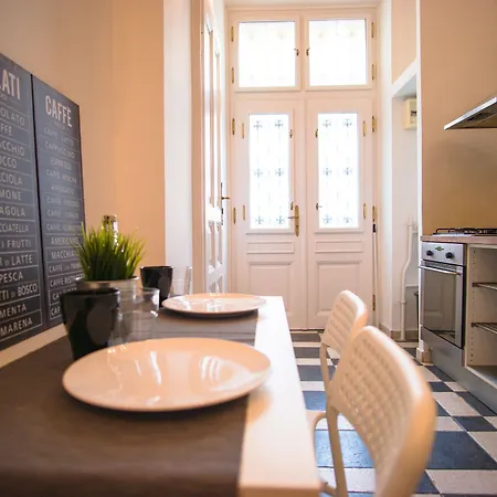 Opera Minihotel Szálloda Budapest